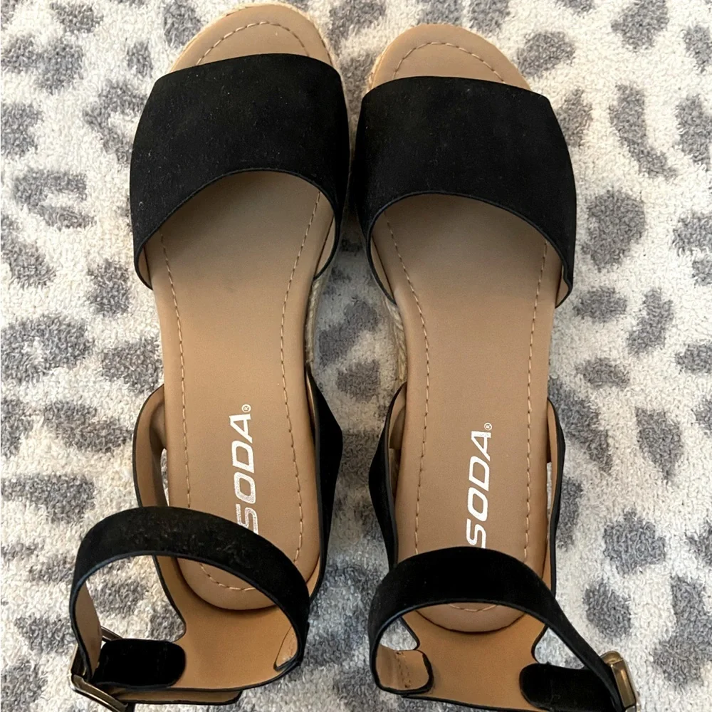 Soda size black